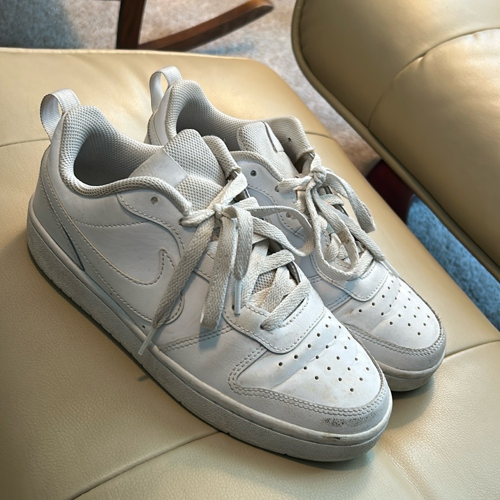 Nike big kids court borough low recraft sneaker size 6 youth